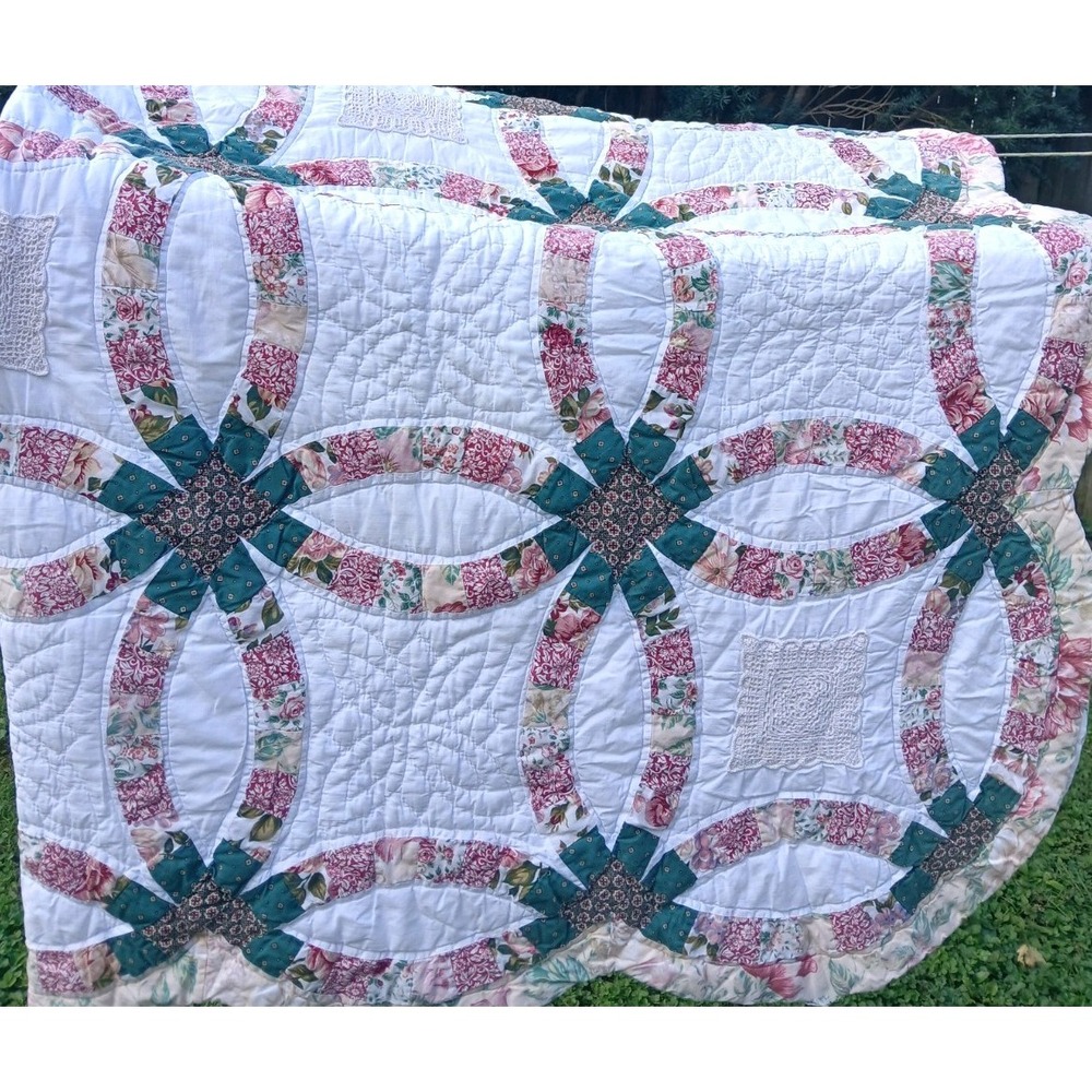 Queen Double WeddingRing Floral Scalloped Cottage Shabby Chic Quilt